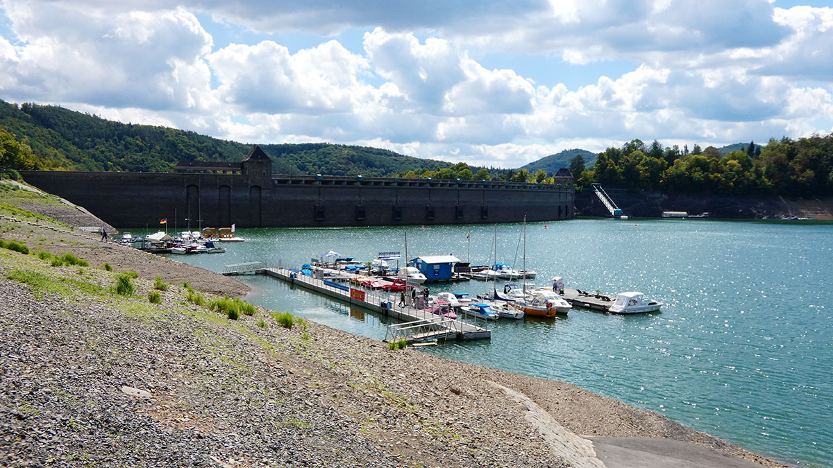 154_Edersee_mit_wenig_Wasser_August_2018